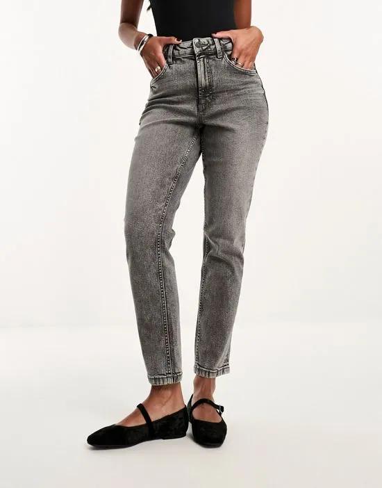 slim mom jeans in gray