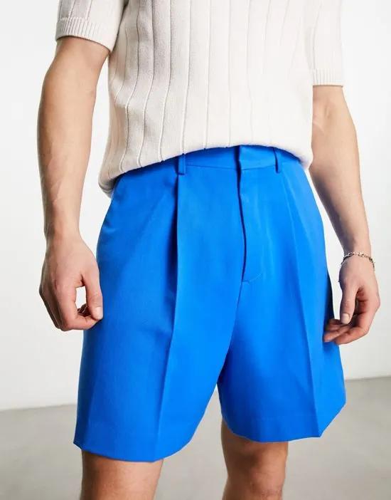 smart cropped bermuda shorts in blue