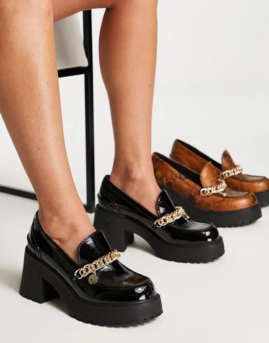 Spicy chunky mid heeled loafers with chain in black