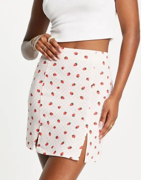 split front mini skirt in strawberry plaid