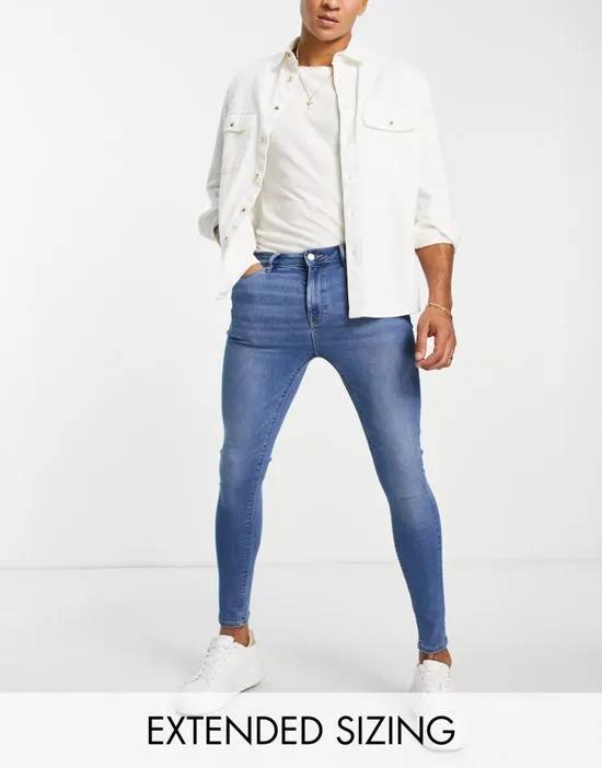 spray on jeans with power stretch in classic wash