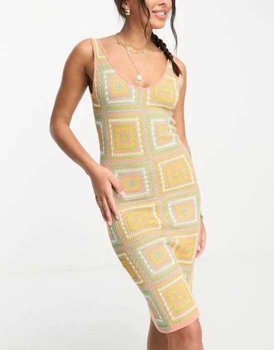 Squared crochet summer dress in multi print