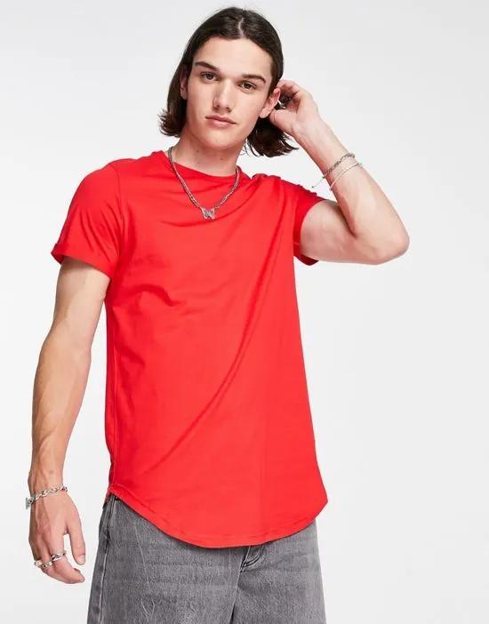standard fit t-shirt with rounded hem in red