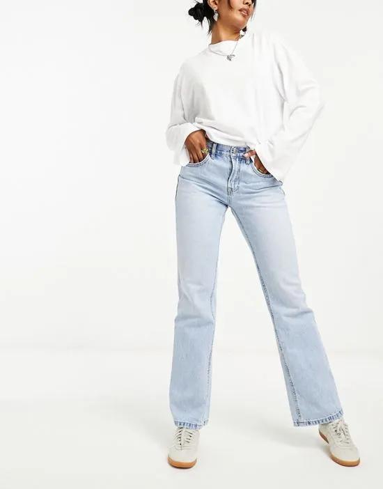 STR straight leg jean in light blue