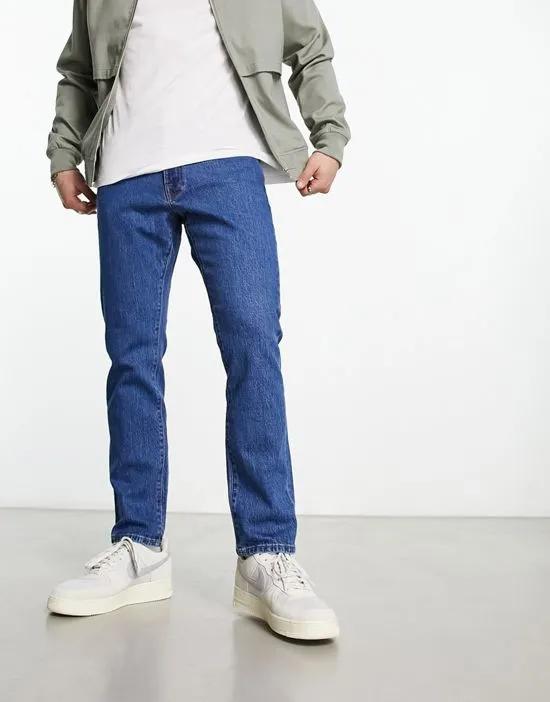straight fit jeans in mid wash