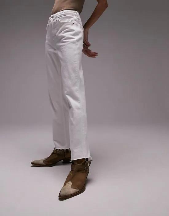 straight jean with raw hem in white