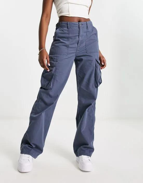 straight leg cargo pants in graphite blue