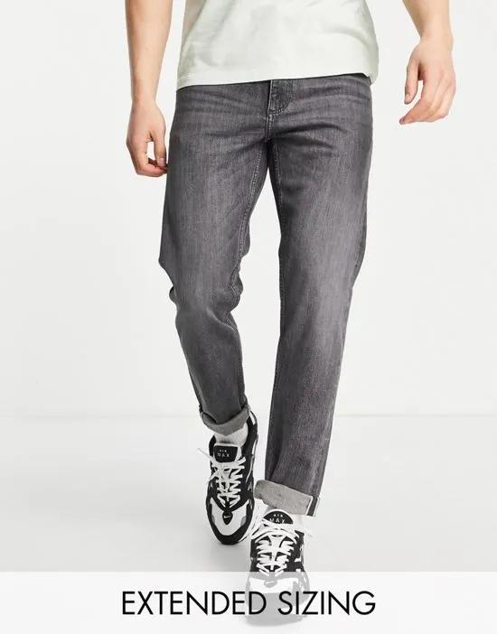 stretch tapered jeans in selvage denim in black wash