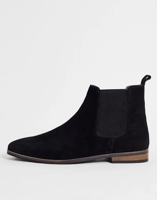 suede Chelsea boots in black