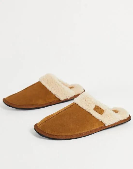 suede slipper in brown