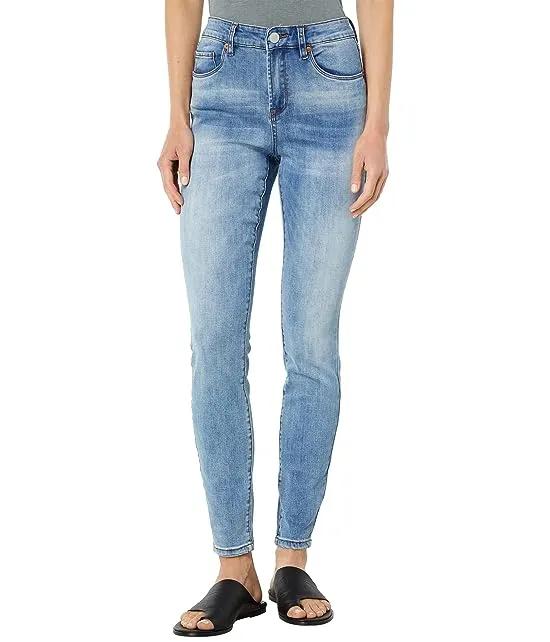 Sustainable The Bond Mid-Rise Skinny in Love To See It