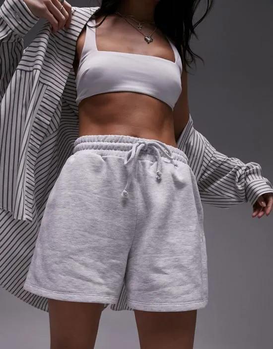 sweat shorts in gray