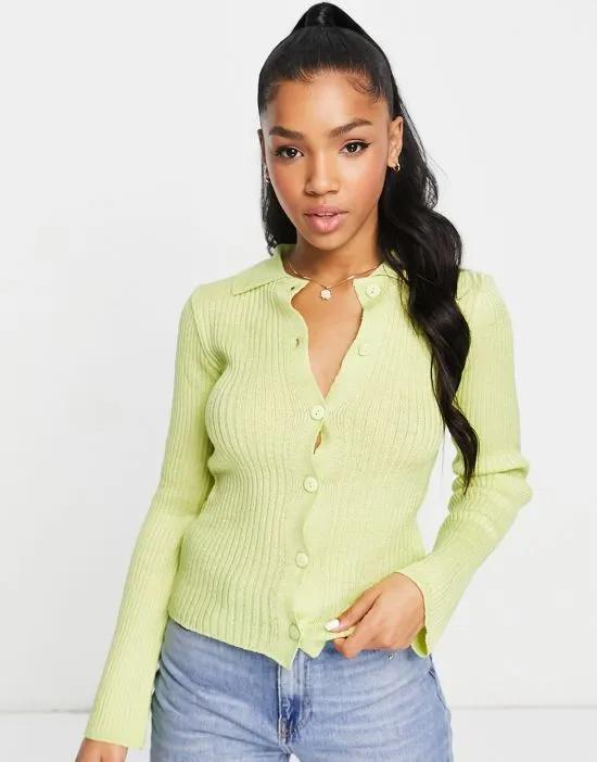 sweater with collar in green