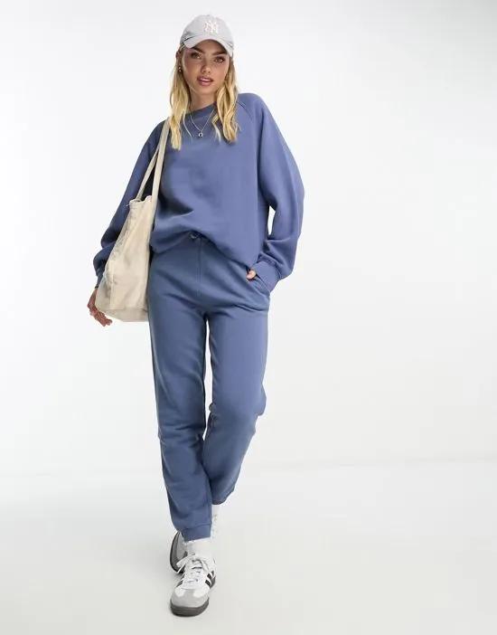 sweatpants in petrol blue - part of a set