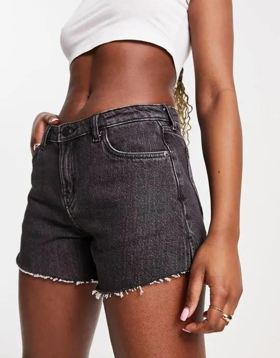 Swift mid rise denim mom shorts in washed black