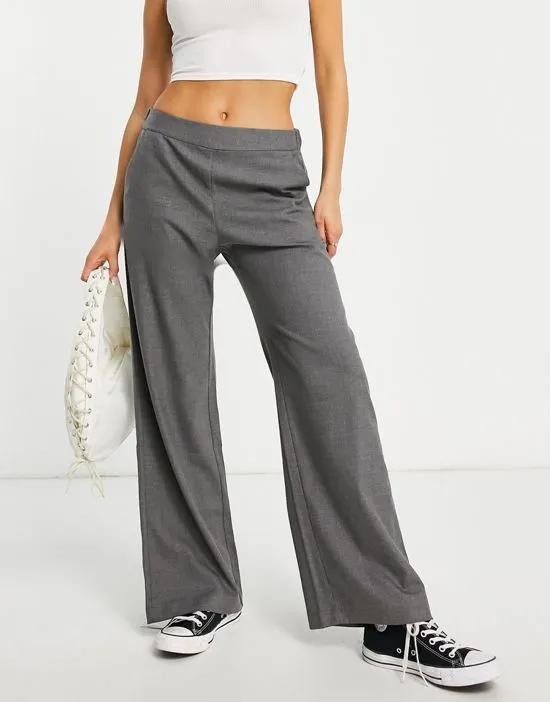 tailored pants in gray