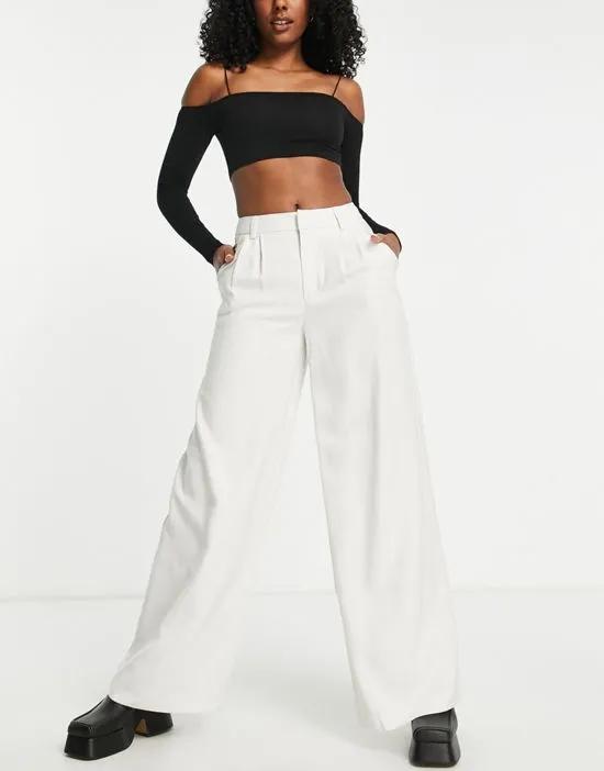 tailored wide leg pants in cloud gray