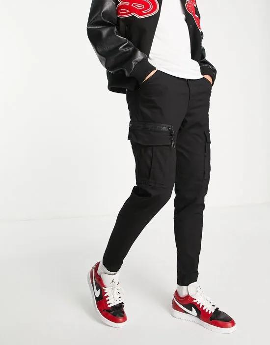 tapered cargo pants in black