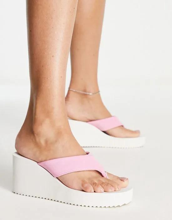 Tide toe thong wedges in pink