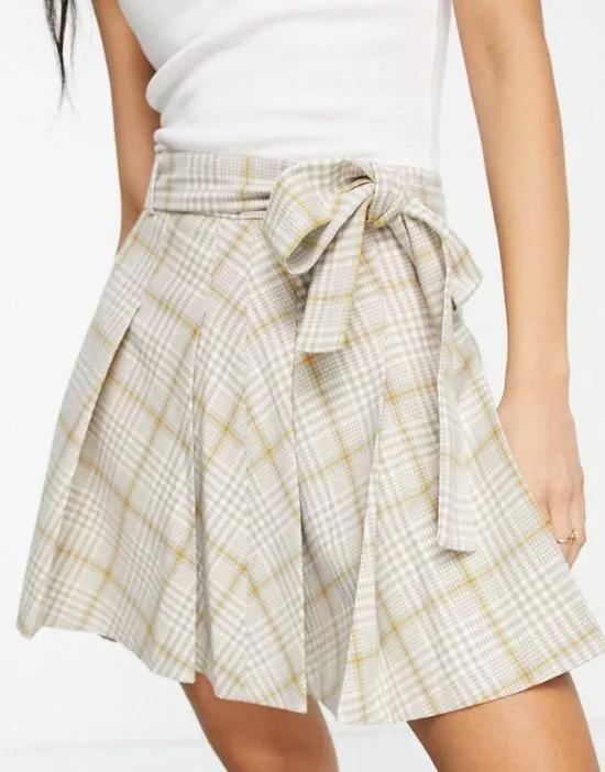tie front pleated kilt mini skirt in stone check