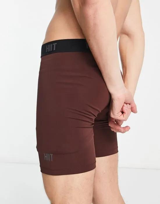 training legging shorts in brown