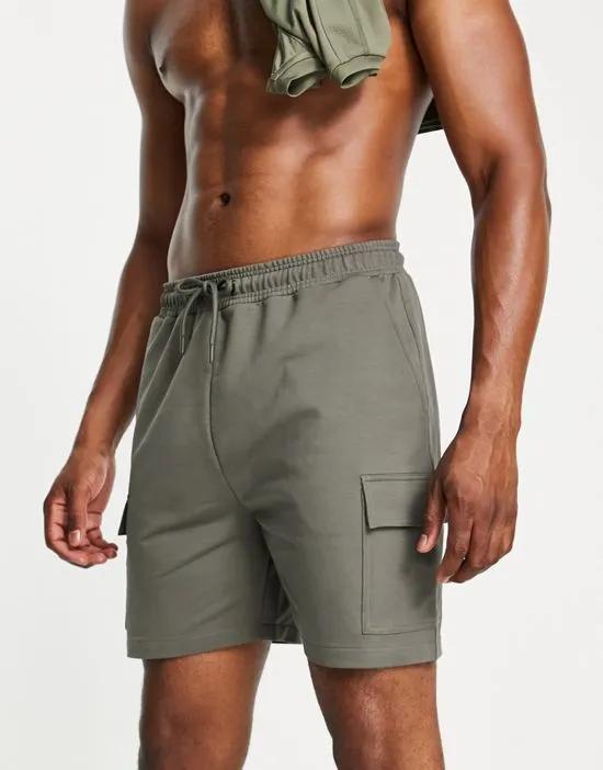 training shorts with cargo pocket in khaki
