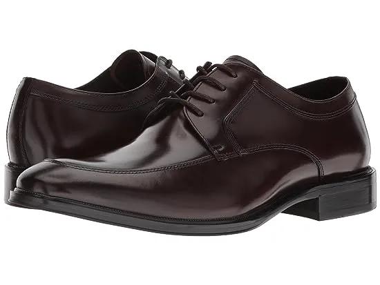 Tully Oxford