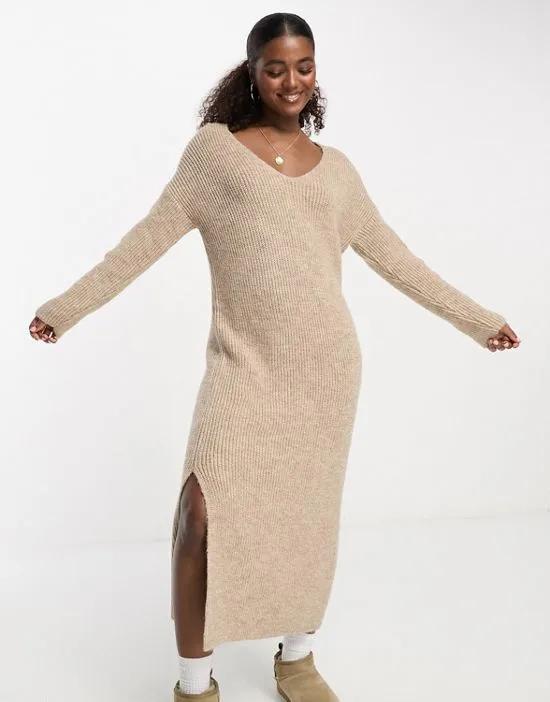 V neck knit maxi dress in taupe