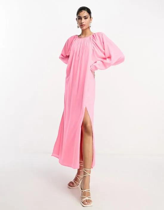 washed satin volume sleeve midaxi dress in fluro pink