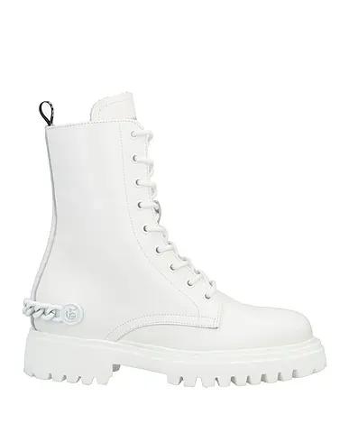 White Ankle boot