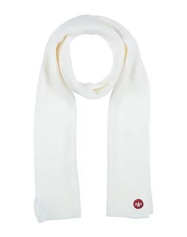 White Knitted Scarves and foulards