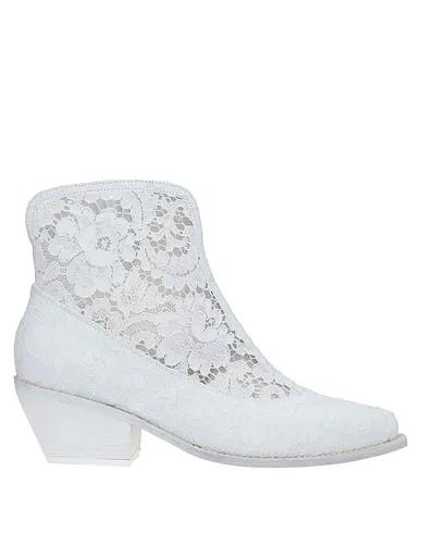White Lace Ankle boot