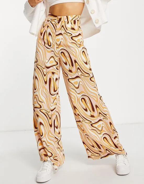 wide leg high waisted pants in marble print