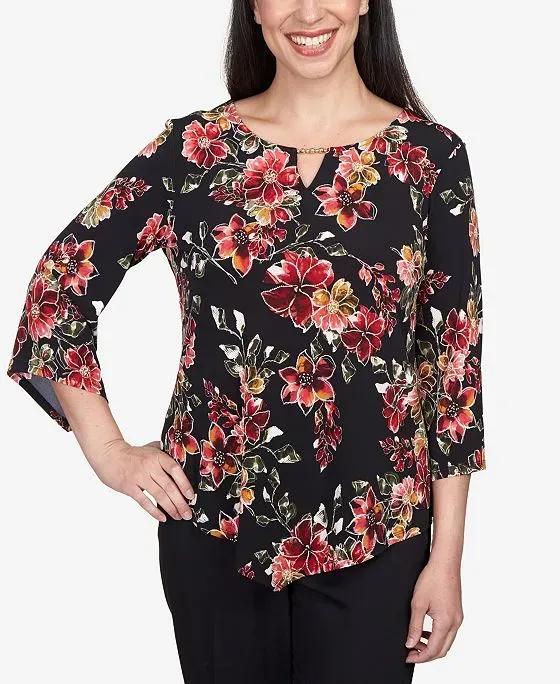 Women's Classics Tossed Floral Pointed Hem Top