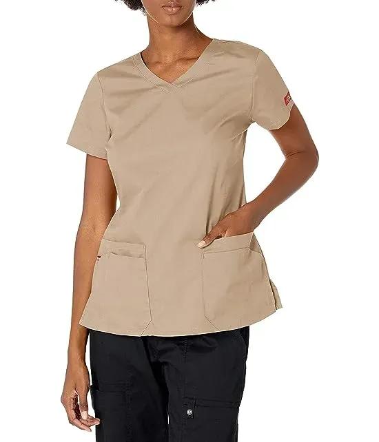 Women's EDS Signature V-Neck Top with Multiple Patch Pockets Jr