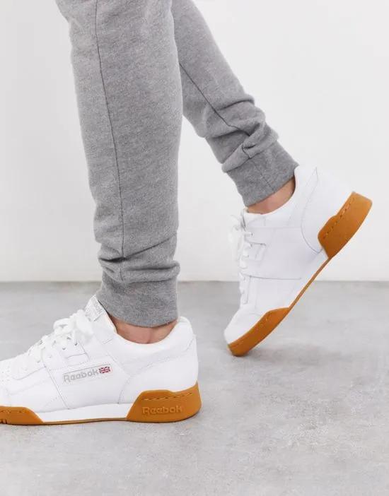 workout plus sneakers in white with gum sole