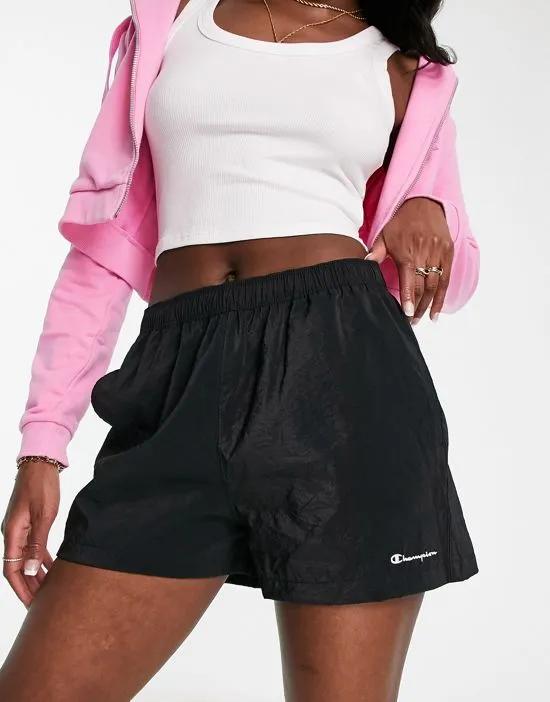woven gym shorts in black