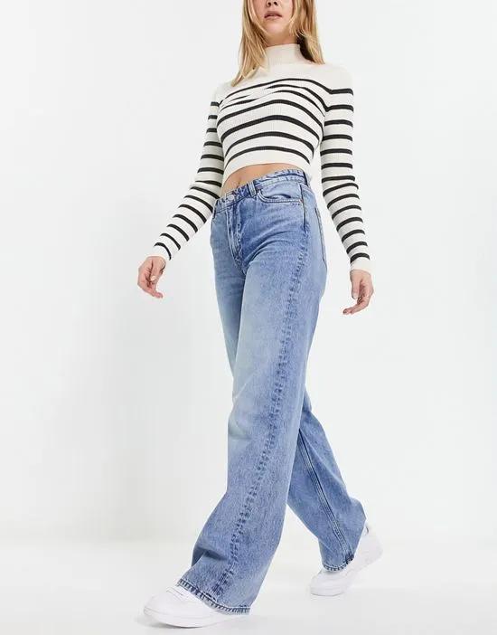 Yoko wide leg jeans in mid blue