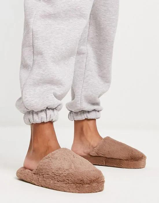 Zina closed toe slippers in taupe