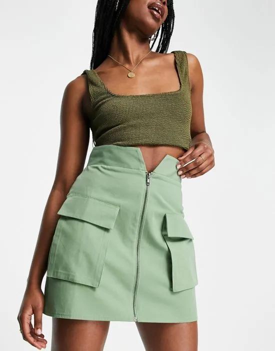 zip up utility mini skirt in green