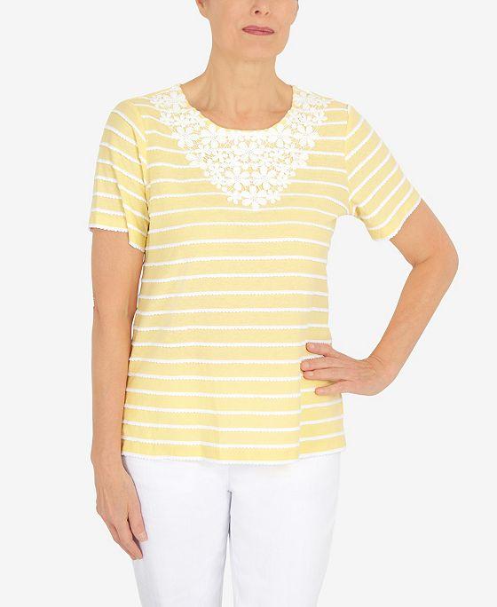 Women's Summer in The City Striped Flower Neck Top