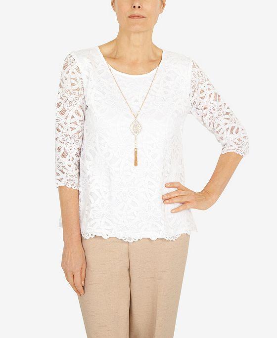 Women's Three Quarter Sleeve Lace Top with Necklace